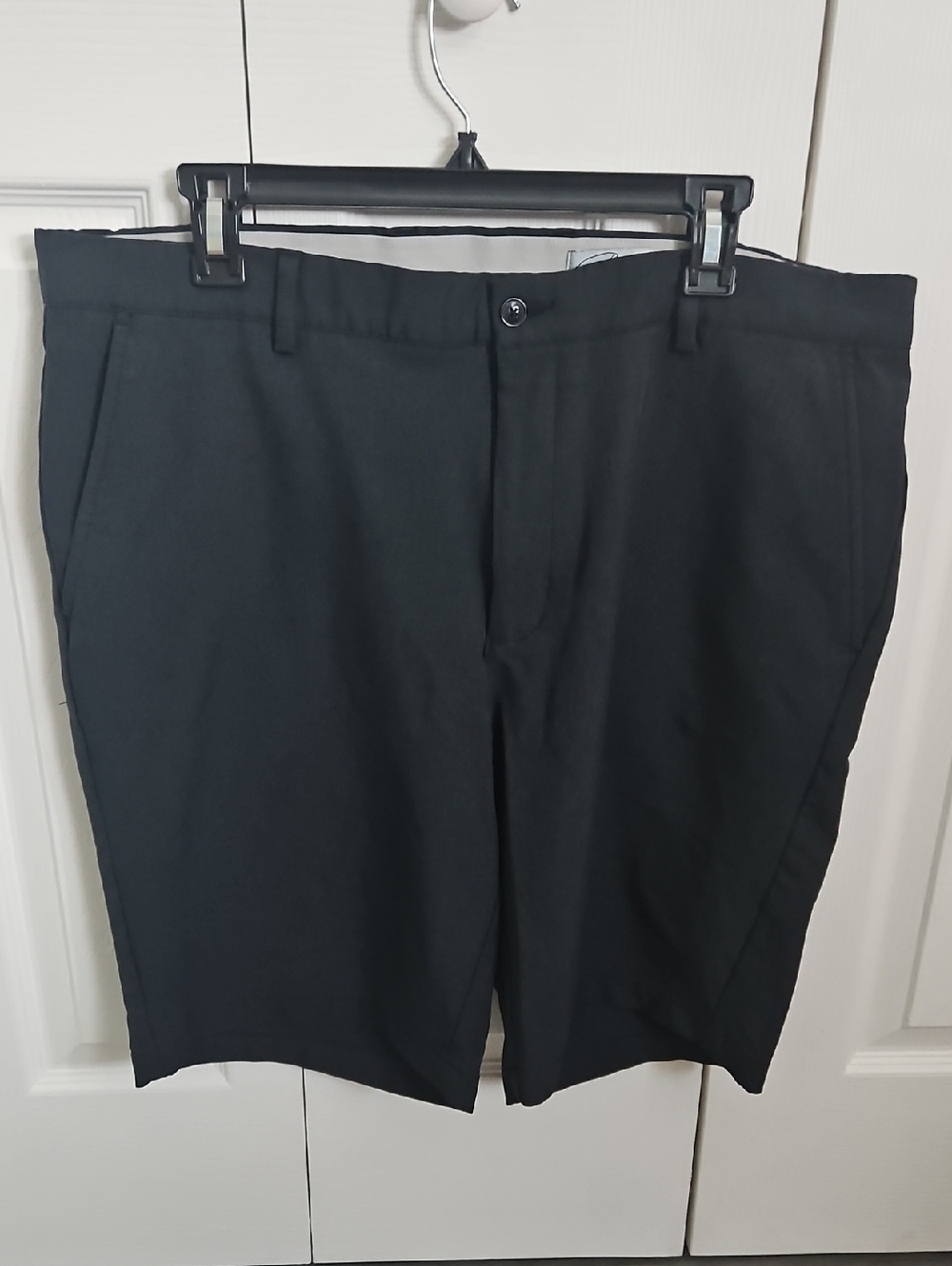 Greg Norman Collection Charcoal Gray/Black Flat-Front Men’s Shorts